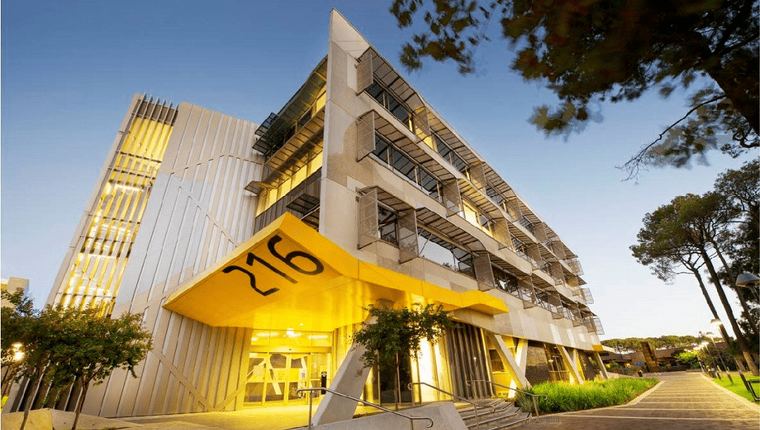 Curtin College